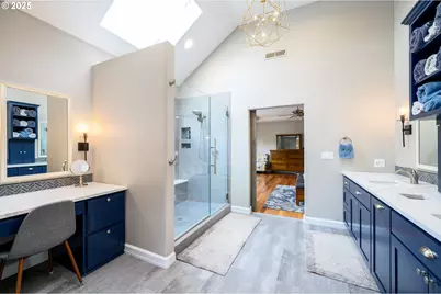 2351 NW Pinehurst Dr, McMinnville, OR 97128 - Photo 27