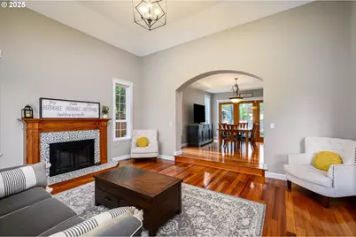 2351 NW Pinehurst Dr, McMinnville, OR 97128 - Photo 7