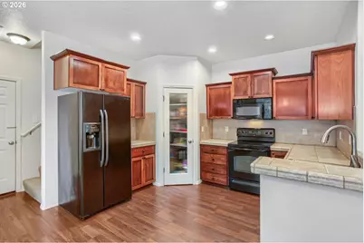 1110 SE Highfield Ave, Hillsboro, OR 97123 - Photo 7