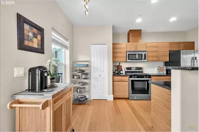 794 NW 118th Ave #101, Portland, OR 97229 - Photo 15