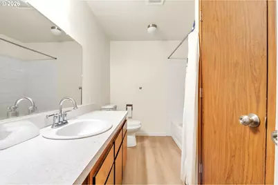 1390 R St, Springfield, OR 97477 - Photo 9