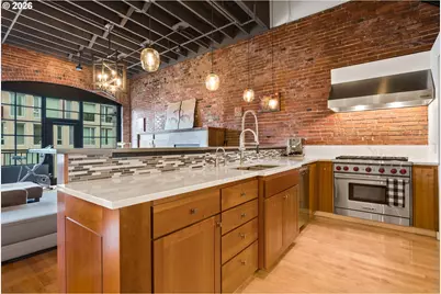 1011 NW Glisan St #302, Portland, OR 97209 - Photo 11