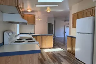 157 Creekside Ct, Roseburg, OR 97471 - Photo 9