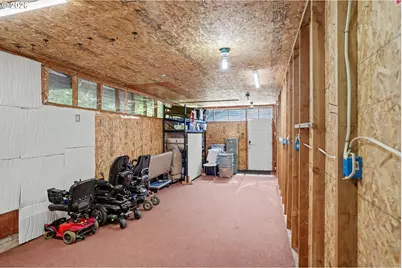 5714 Crooked Finger Rd NE, Scotts Mills, OR 97375 - Photo 35