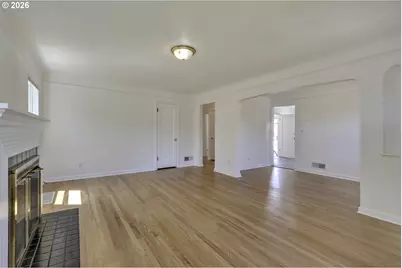 4768 N Yale St, Portland, OR 97203 - Photo 3