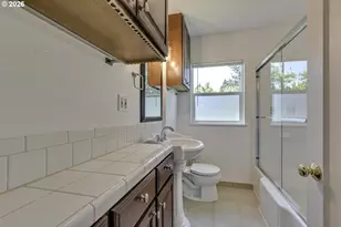 4768 N Yale St, Portland, OR 97203 - Photo 15