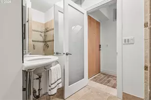 1240 NW Hoyt St, Portland, OR 97209 - Photo 35