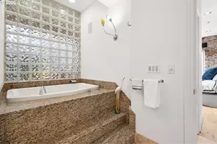 1240 NW Hoyt St, Portland, OR 97209 - Photo 37