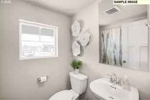 8842 SW Chokecherry Ln, Tualatin, OR 97062 - Photo 25