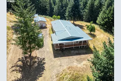 1070 Mystic Mountain Ln, Glide, OR 97443 - Photo 15