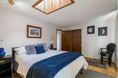 930 Prescott Ln, Springfield, OR 97477 - Photo 15