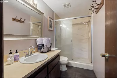 930 Prescott Ln, Springfield, OR 97477 - Photo 21