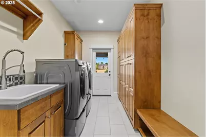 1707 SW 25th Cir, Battle Ground, WA 98604 - Photo 9