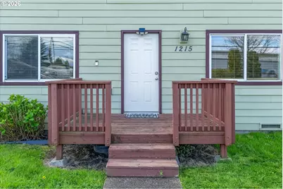 1215 30th Ave, Longview, WA 98632 - Photo 3