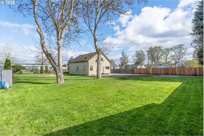 1215 30th Ave, Longview, WA 98632 - Photo 35