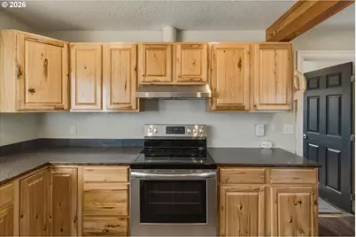 1215 30th Ave, Longview, WA 98632 - Photo 15