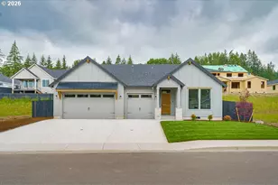509 W 19th St, La Center, WA 98629 - Photo 1