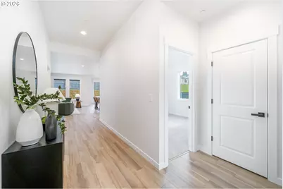 509 W 19th St, La Center, WA 98629 - Photo 5
