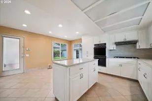 7177 SW Lake Bluff Ct, Wilsonville, OR 97070 - Photo 17