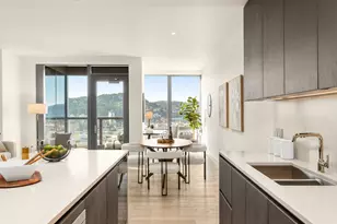 550 SW 10th Ave, Portland, OR 97205 - Photo 13