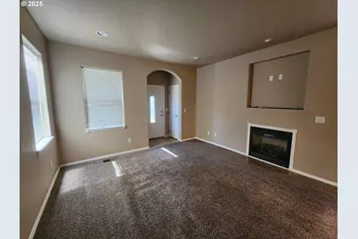 871 Marshall Ave, Medford, OR 97501 - Photo 5