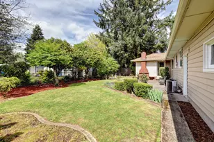 415 NE 116th Pl, Portland, OR 97220 - Photo 21