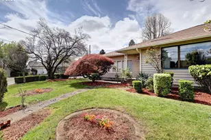 415 NE 116th Pl, Portland, OR 97220 - Photo 27