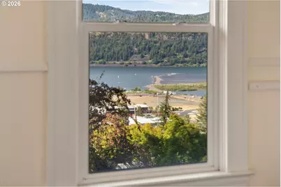 516 7th St, Hood River, OR 97031 - Photo 13