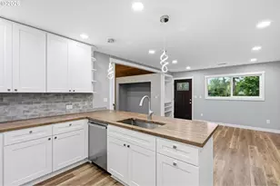 9811 NE Covington Rd, Vancouver, WA 98662 - Photo 11