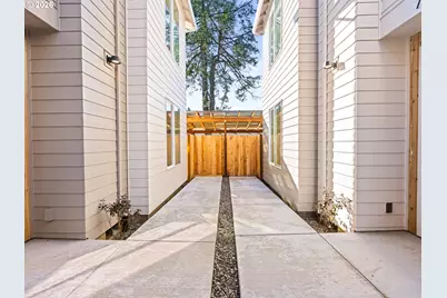 7466 SE Tolman St, Portland, OR 97206 - Photo 35