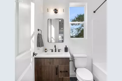 7466 SE Tolman St, Portland, OR 97206 - Photo 11