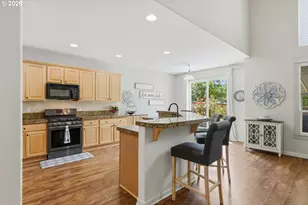 559 E 16th St, Lafayette, OR 97127 - Photo 13