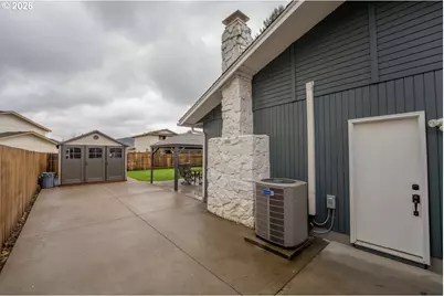 555 66th St, Springfield, OR 97478 - Photo 25