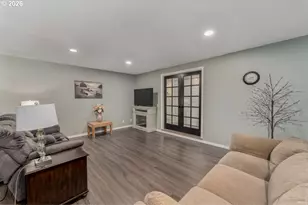 555 66th St, Springfield, OR 97478 - Photo 17