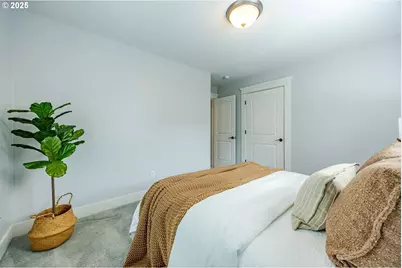 2484 Crowther Dr, Eugene, OR 97404 - Photo 33