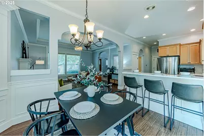 2484 Crowther Dr, Eugene, OR 97404 - Photo 13