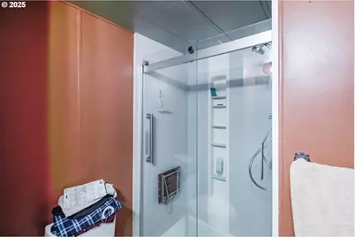 38129 Weirich Dr, Lebanon, OR 97355 - Photo 17