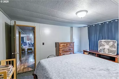 38129 Weirich Dr, Lebanon, OR 97355 - Photo 19