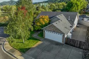 2558 Golfview Ave, Sutherlin, OR 97479 - Photo 7