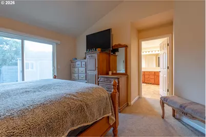 2558 Golfview Ave, Sutherlin, OR 97479 - Photo 37