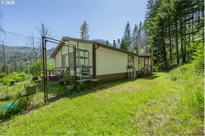142 Evergreen Springs Ln, Idleyld Park, OR 97447 - Photo 5