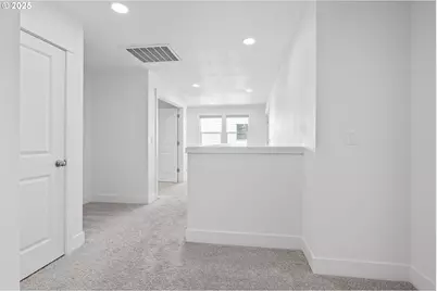 1565 S Quartz Dr, Cornelius, OR 97113 - Photo 33