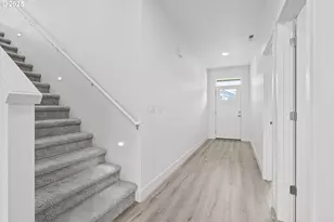 1565 S Quartz Dr, Cornelius, OR 97113 - Photo 3