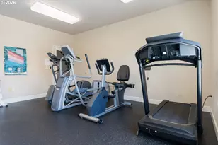 15056 NW Central Dr, Portland, OR 97229 - Photo 27