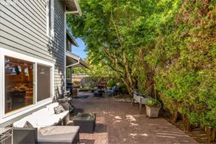 542 NE 14th Ave, Hillsboro, OR 97124 - Photo 31