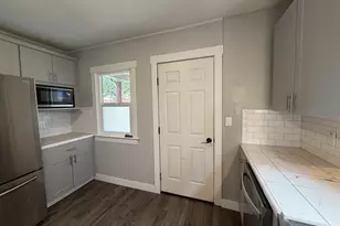 1325 SE Pine St, Roseburg, OR 97470 - Photo 11