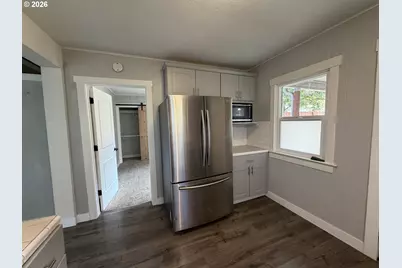1325 SE Pine St, Roseburg, OR 97470 - Photo 11