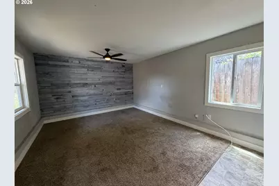 1325 SE Pine St, Roseburg, OR 97470 - Photo 17