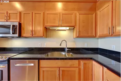 3930 Abbey Ln #304A, Astoria, OR 97103 - Photo 7