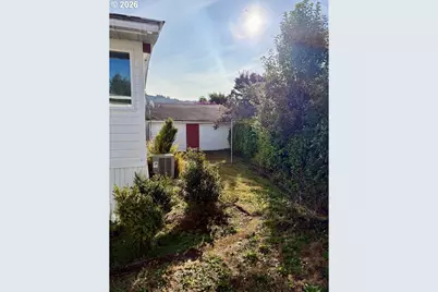 15936 Bay View Dr, Brookings, OR 97415 - Photo 11